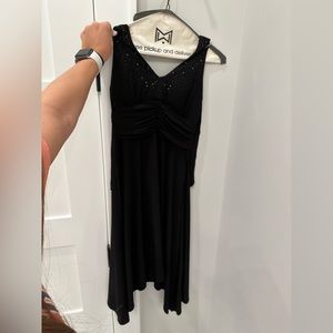 Jessica Howard Black Dress